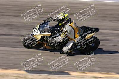 media/Jan-16-2026-CVMA Friday Practice (Fri) [[6f2bf47531]]/3-Racer 2/Session 2 Bowl Entry Pans/